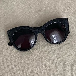 Amuse Society x D’Blanc sunglasses